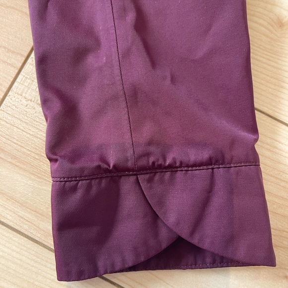 Rare LULULEMON Savasana Waterproof Jacket II in Bordeaux, Size 4 - Picture 5 of 10